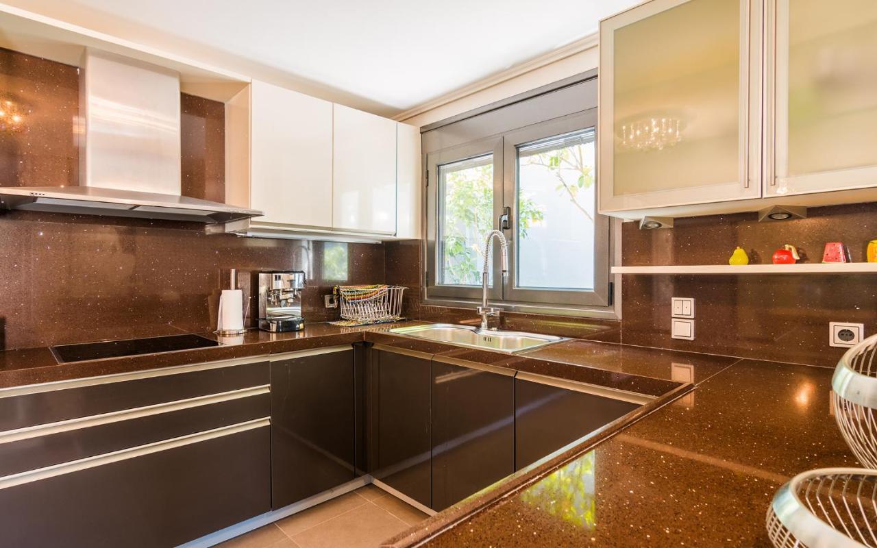 Adam & Eve Villas 苏尼翁 外观 照片